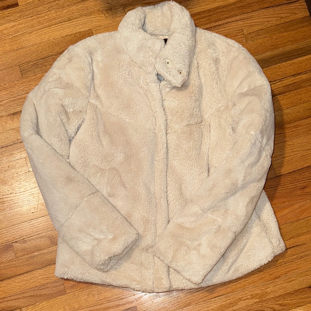 Zara Women's Cream Faux Fur Jacket